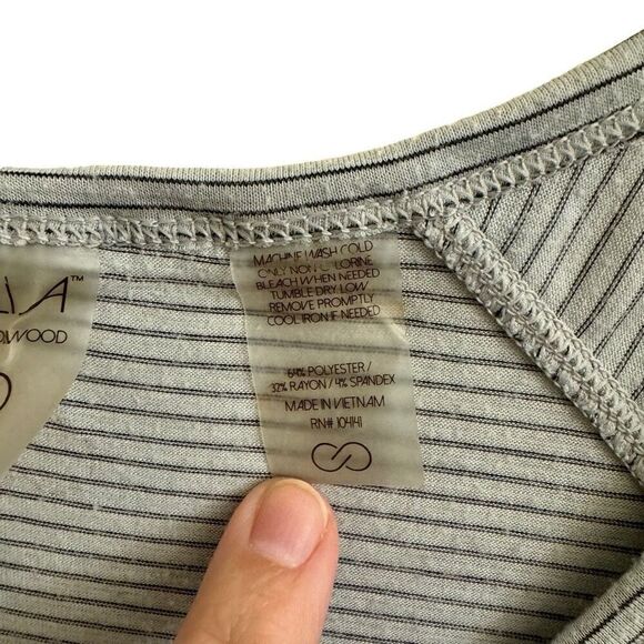 CALIA by Carrie Underwood Gray Striped Tee Side Slits Medium Activewear - Picture 3 of 7